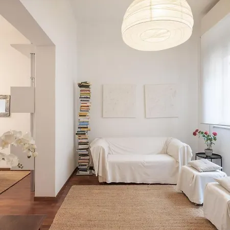 Piazza Delle Erbe Apartment *